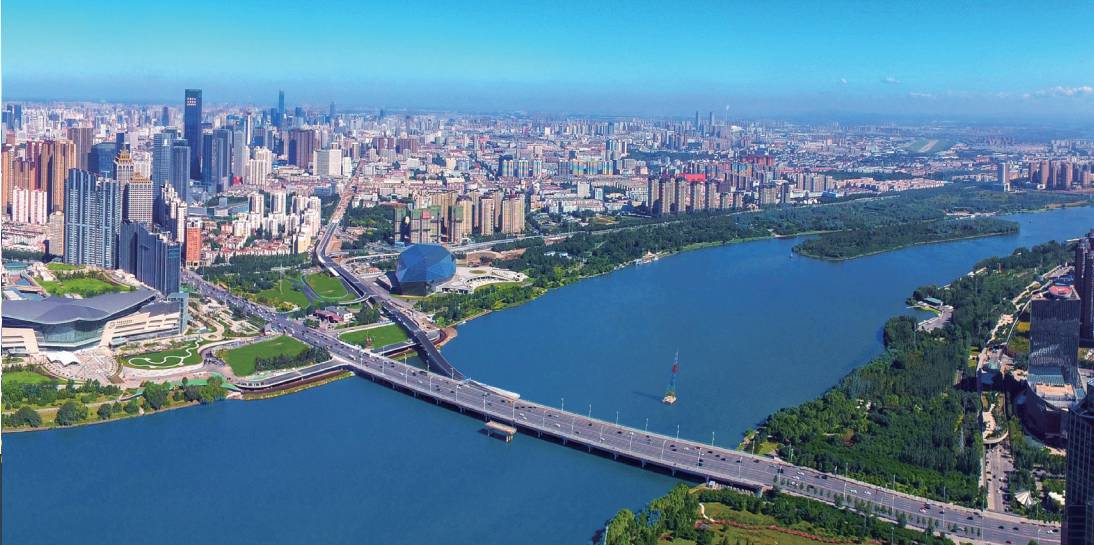 辽宁阳光下的温馨瞬间